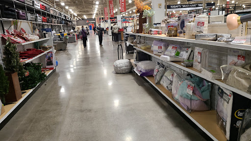 Furniture Store «Nebraska Furniture Mart», reviews and photos, 700 S 72nd St, Omaha, NE 68114, USA