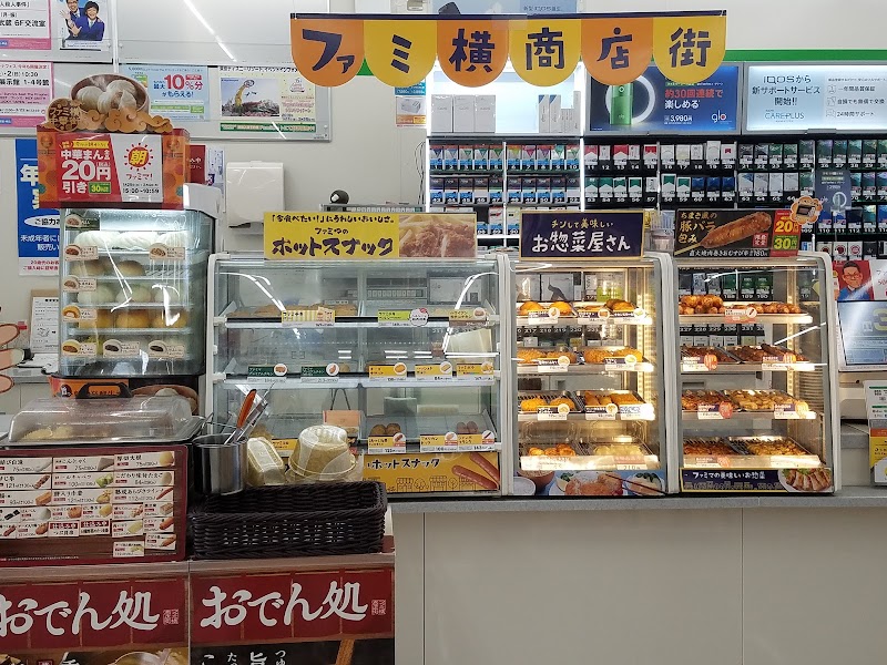 ファミリーマート 加賀伊切町店