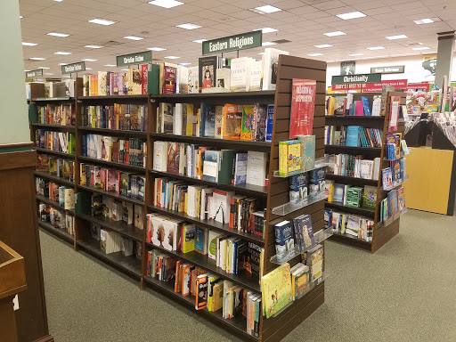 Book Store «Barnes & Noble», reviews and photos, 17111 Haggerty Rd, Northville, MI 48168, USA