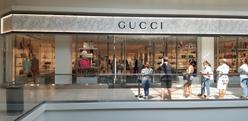 Shopping Mall «Fashion Outlets of Chicago», reviews and photos, 5220 Fashion Outlets Way, Rosemont, IL 60018, USA