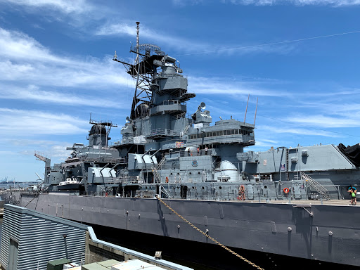 Historical Landmark «USS Wisconsin BB-64», reviews and photos, 1 Waterside Dr, Norfolk, VA 23510, USA