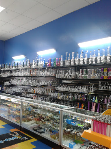 Tobacco Shop «Waves Smoke & Vapes», reviews and photos, 6740 E University Dr #103, Mesa, AZ 85205, USA