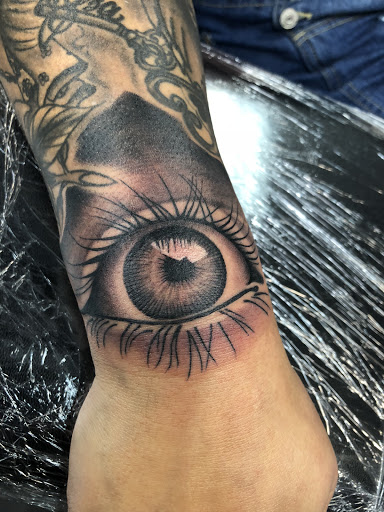 Tattoo Shop «Unbreakable Tattoo Studio», reviews and photos, 615 E Lohman Ave, Las Cruces, NM 88001, USA