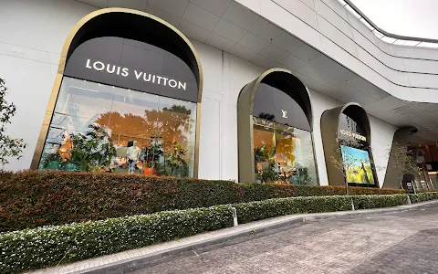 Louis Vuitton Central Phuket Store image