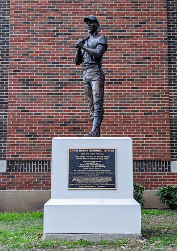 Ernie Banks Memorial Statue