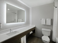 Holiday Inn Express & Suites Lakeland North - I-4, an IHG Hotel - Photo 4 - Car repair in Lakeland, FL, Lakeland