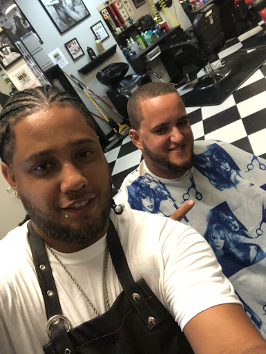 Barber Shop «DaShop Barber Shop», reviews and photos, 9521 S Orange Blossom Trail, Orlando, FL 32837, USA