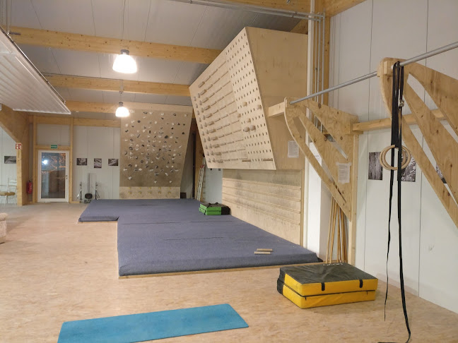 Rezensionen über Level 8 Boulderhalle Gießen in Risch - Fitnessstudio
