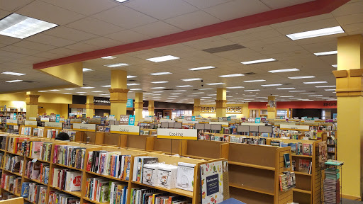 Book Store «Books-A-Million», reviews and photos, 3304 Crain Hwy, Waldorf, MD 20603, USA