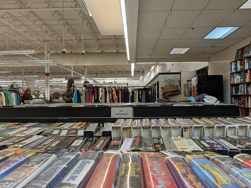 Thrift Store «The Salvation Army Family Store & Donation Center», reviews and photos, 6555 Sashabaw Rd, Village of Clarkston, MI 48346, USA