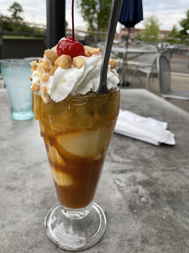 Hamburger Restaurant «Purple Cow Restaurant», reviews and photos, 1055 Ellis Ave, Conway, AR 72032, USA