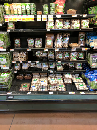 Grocery Store «Kroger», reviews and photos, 5810 E 71st St, Indianapolis, IN 46220, USA