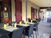 Atmosphère du Restaurant de spécialités provençales La Farigoulette à Fayence - n°3