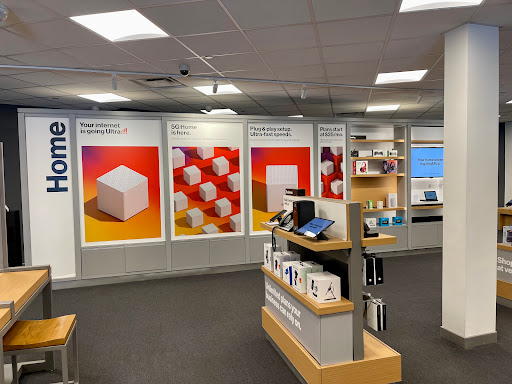 Cell Phone Store «Verizon», reviews and photos, 13000 Ridgedale Dr, Minnetonka, MN 55305, USA