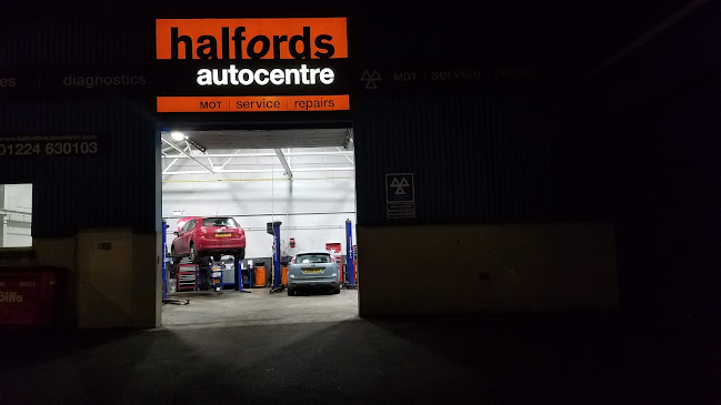 Comments and reviews of Halfords Autocentre Aberdeen (St Clair St)