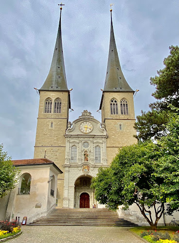 Katholische Hofkirche St. Leodegar