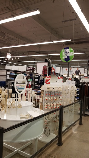 Clothing Store «Old Navy», reviews and photos, 2189 14th Ave SE, Albany, OR 97322, USA