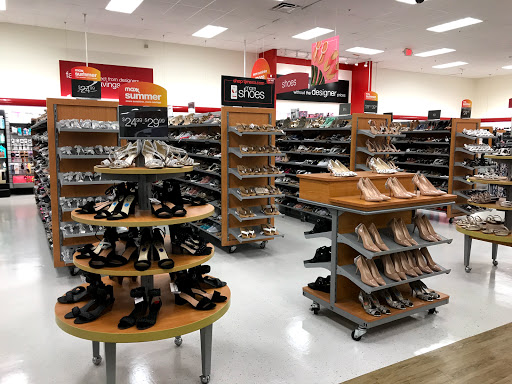 Department Store «T.J. Maxx & HomeGoods», reviews and photos, 198 Alewife Brook Pkwy, Cambridge, MA 02138, USA