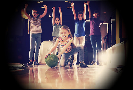 Bowling Alley «Oak Lanes», reviews and photos, 8450 N Middlebelt Rd, Westland, MI 48185, USA