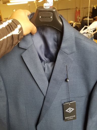 Clothing Store «K&G Fashion Superstore», reviews and photos, 5832 Columbia Pike, Falls Church, VA 22041, USA