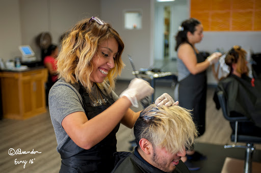 Beauty Salon «Touch Of Class Beauty Salon», reviews and photos, 5489 Ridge Rd, Parma, OH 44129, USA