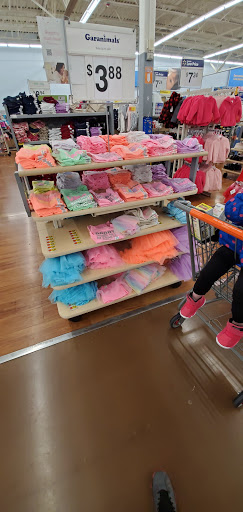 Department Store «Walmart Supercenter», reviews and photos, 2321 Charles St, Anderson, IN 46013, USA