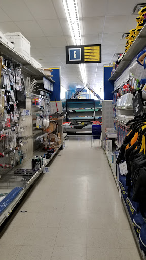 Marine Supply Store «West Marine», reviews and photos, 1803 N Causeway Blvd, Mandeville, LA 70471, USA
