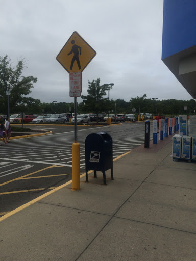 Discount Store «Walmart», reviews and photos, 120 Commercial Pkwy, Branford, CT 06405, USA