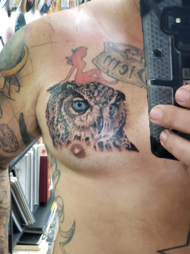 Tattoo Shop «Fearless Tattoos», reviews and photos, 715 S Interstate 35 East Service Rd, DeSoto, TX 75115, USA