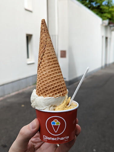 Rezensionen über Glatscharia Üna in Basel - Eisdiele