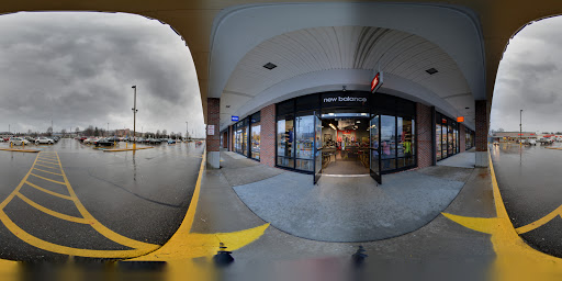 Shoe Store «New Balance Fairlawn», reviews and photos, 2691 W Market St, Fairlawn, OH 44333, USA
