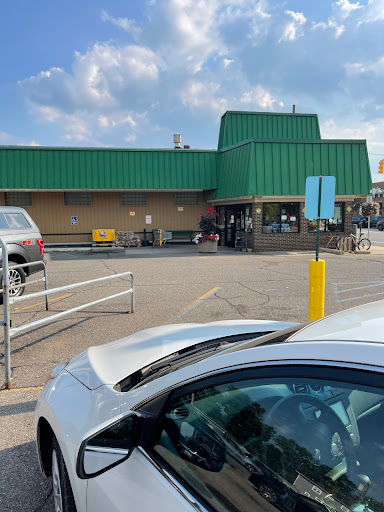 Grocery Store «Hollywood Super Market», reviews and photos, 714 N Main St, Royal Oak, MI 48067, USA
