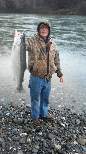 Sporting Goods Store «Rogue Outdoor Store», reviews and photos, 29865 Ellensburg Ave, Gold Beach, OR 97444, USA