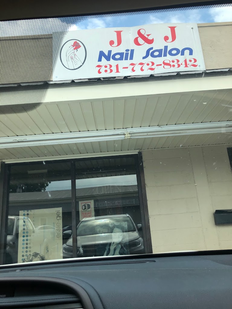 J & J Nails 38012
