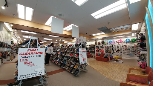 Shoe Store «Littles Shoes», reviews and photos, 5850 Forbes Ave, Pittsburgh, PA 15217, USA