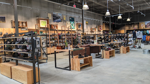 Camping Store «REI», reviews and photos, 2450 Charleston Rd, Mountain View, CA 94043, USA