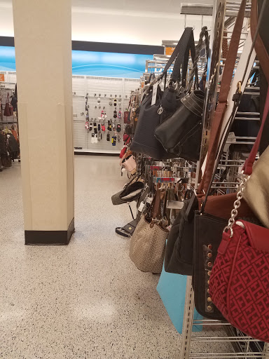 Clothing Store «Ross Dress for Less», reviews and photos, 1119 Industrial Rd, San Carlos, CA 94070, USA