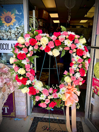 Florist «Bouquets N Things», reviews and photos, 3719 Nicholas St, Easton, PA 18045, USA