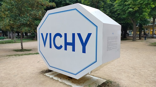 Statue pastille Vichy à Vichy