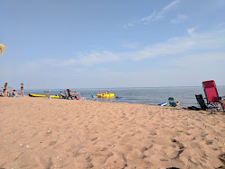 Silver Sands Beach'in fotoğrafı düz ve uzun ile birlikte