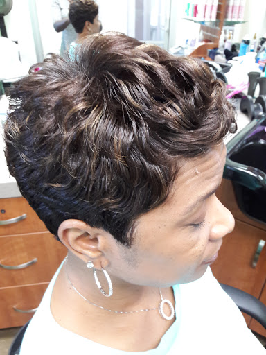 Beauty Salon «Sola Salon Studios», reviews and photos, 121 Mitchells Chance Rd, Edgewater, MD 21037, USA