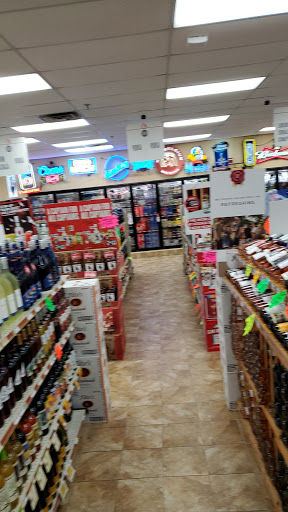 Liquor Store «UXBRIDGE LIQUORS», reviews and photos, 158 N Main St, Uxbridge, MA 01569, USA