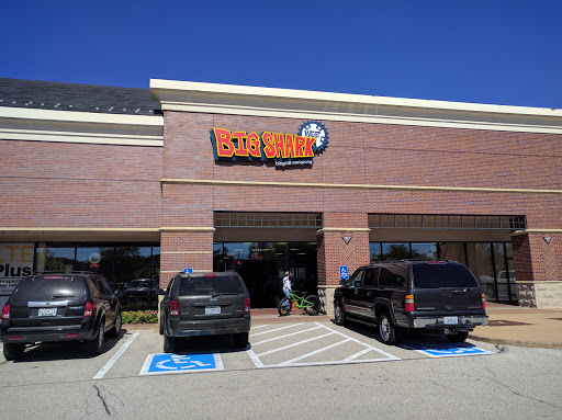Big Shark Bicycle Company West, 17233 Chesterfield Airport Rd, Chesterfield, MO 63005, USA, 