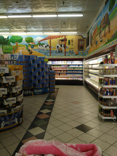 Grocery Store «Supermercado La Chiquita», reviews and photos, 4926 W Cermak Rd, Cicero, IL 60804, USA