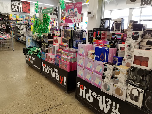 Variety Store «Five Below», reviews and photos, 1950 E Greyhound Pass #4, Carmel, IN 46033, USA