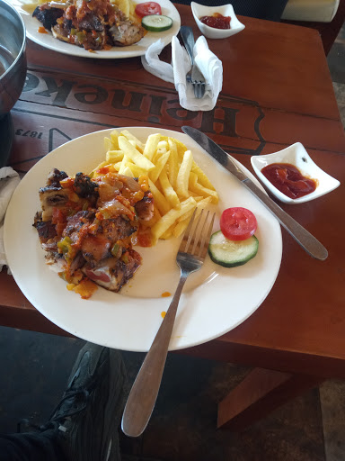 Stone Café Bar & Grill, 6 MKO Abiola Way, New Gra, Ibadan, Nigeria, Seafood Restaurant, state Ondo