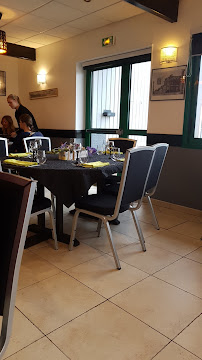 Atmosphère du Restaurant Le Clos du Mas à Bourg-Achard - n°1