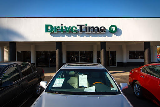 Used Car Dealer «DriveTime Used Cars», reviews and photos, 4081 N Blackstone Ave, Fresno, CA 93726, USA