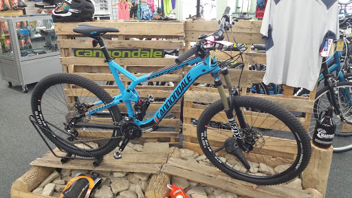 Bicycle Store «Montgomery Cyclery Loveland», reviews and photos, 116 Karl Brown Way, Loveland, OH 45140, USA