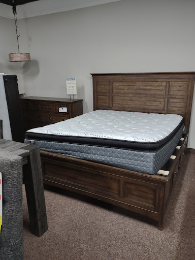 Furniture Store «Mor Furniture for Less», reviews and photos, 5156 N Blackstone Ave, Fresno, CA 93710, USA